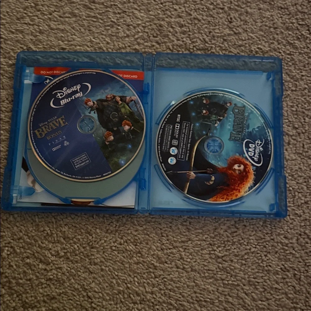 Disney Brave Blu-ray with Blue Case - Picture 4 of 4